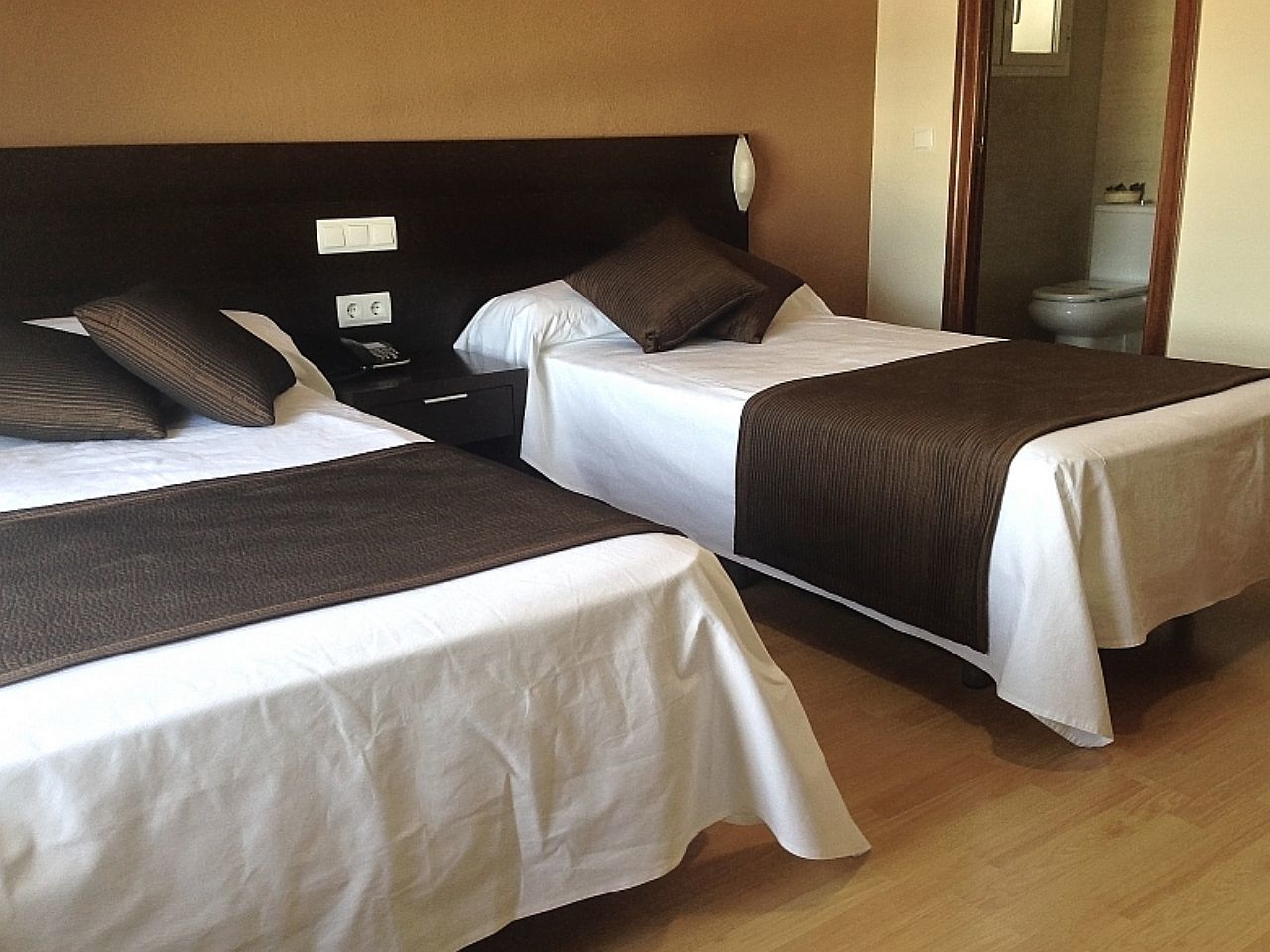 Ac Hotel Leon San Antonio By Marriott Zewnętrze zdjęcie